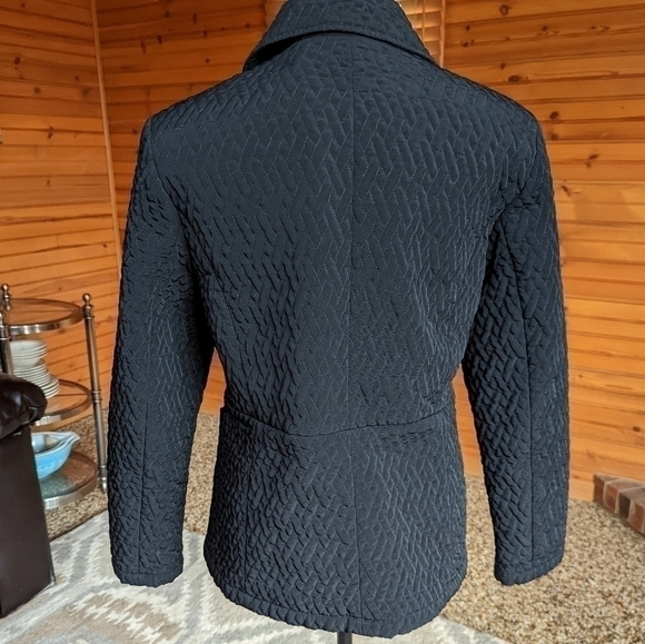 ✨ Esprit Size M Black Quilted Zip Up Jacket – Lined, Cozy & Stylish 🧥 - Picture 4 of 13